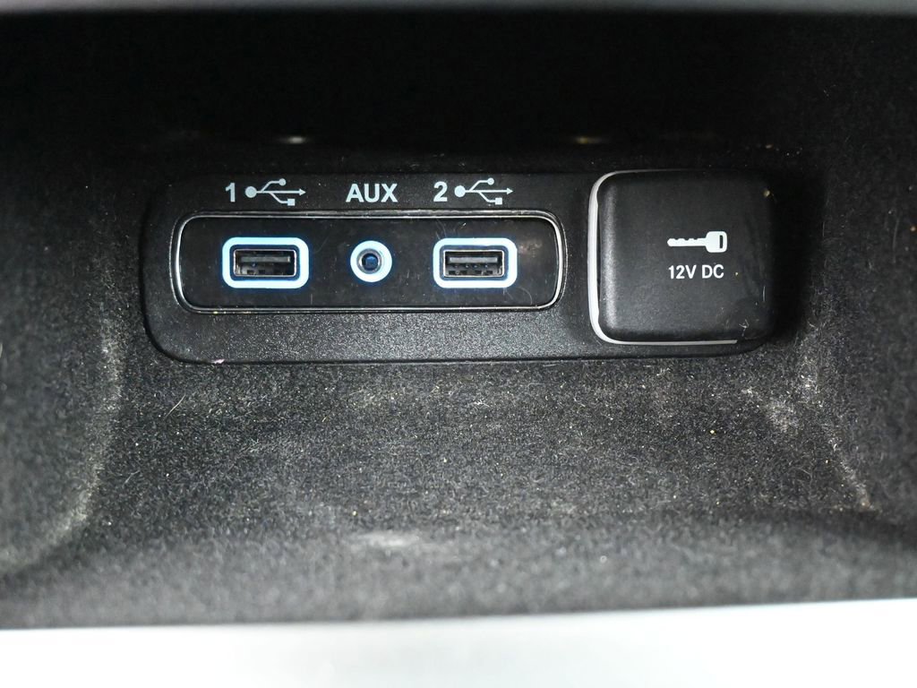 Used 2018 Jeep Grand Cherokee Laredo AWD/4WD image 11
