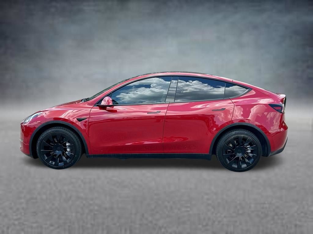 Used 2022 Tesla Model Y Long Range AWD/4WD image 8