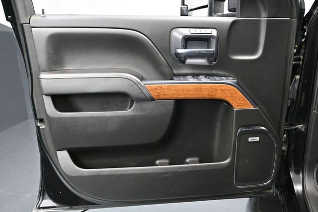 Used 2019 Chevrolet Silverado 2500 High Country w/ Duramax Plus Package AWD/4WD image 23