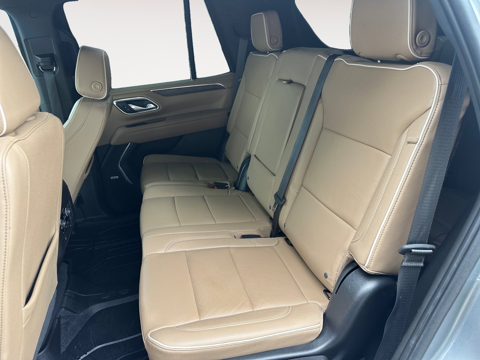 Used 2023 Chevrolet Tahoe Premier w/ Premium Package 2 AWD/4WD image 24