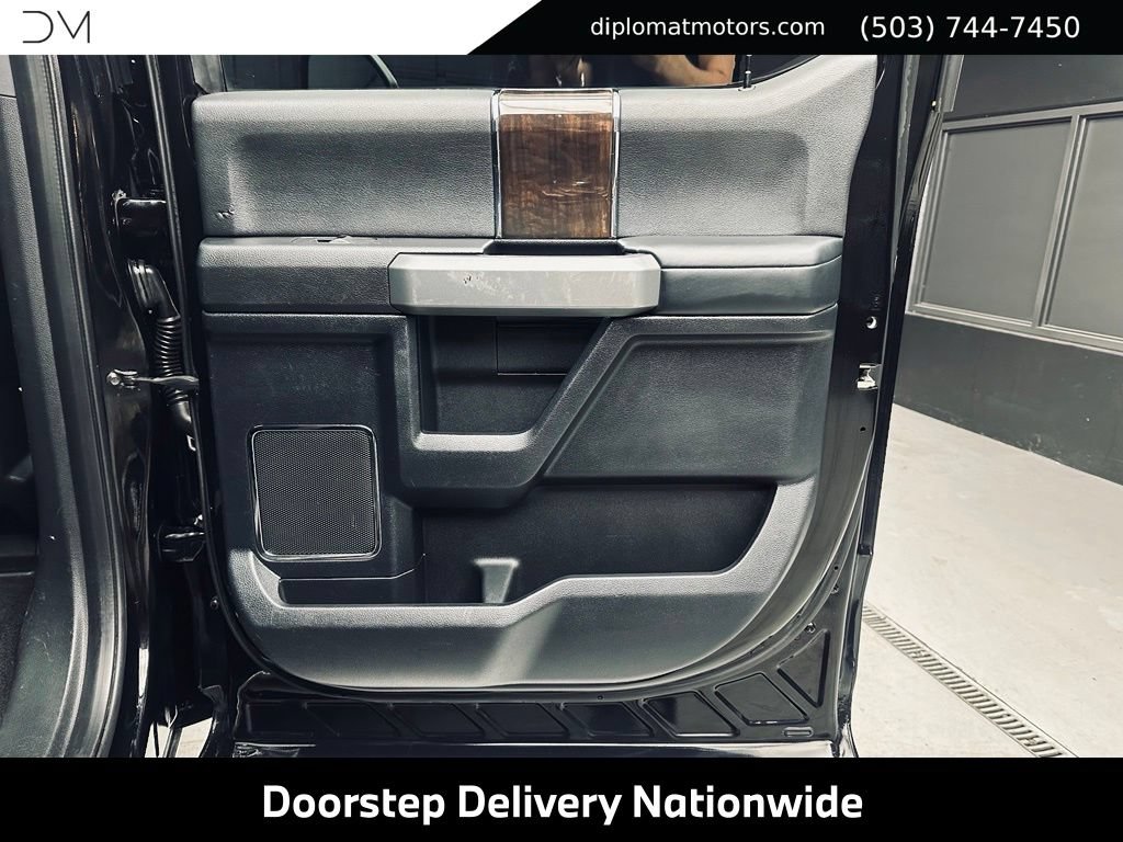 Used 2017 Ford F250 Platinum w/ Platinum Ultimate Package AWD/4WD image 33