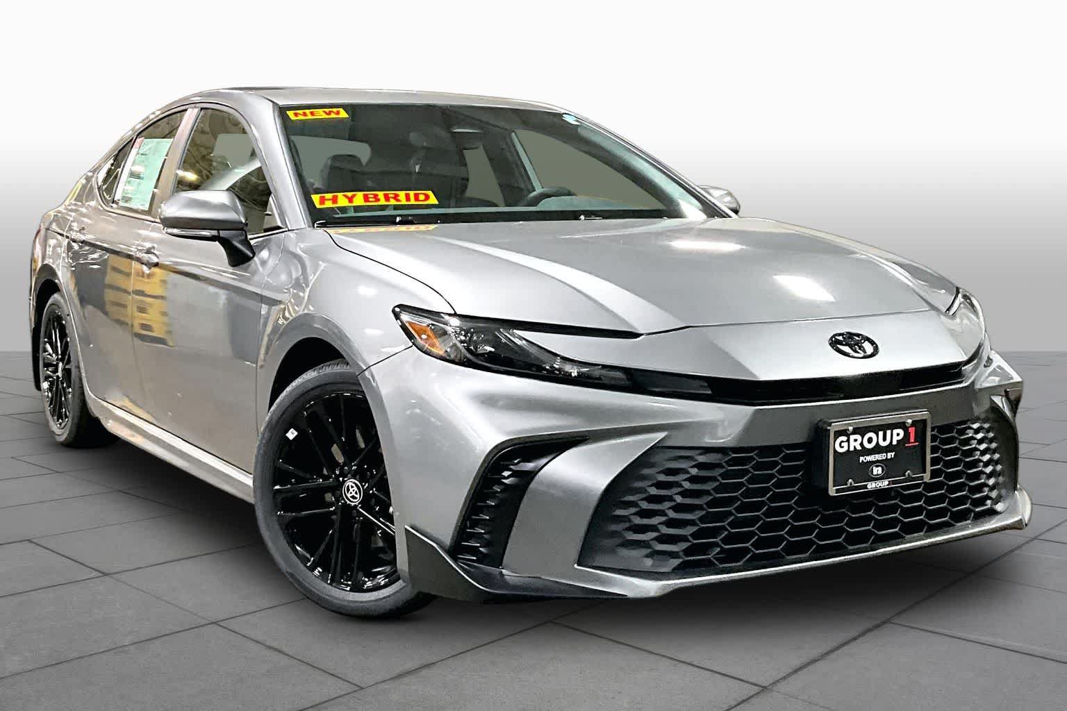 New 2026 Toyota Camry SE w/ Convenience Package FWD image 2