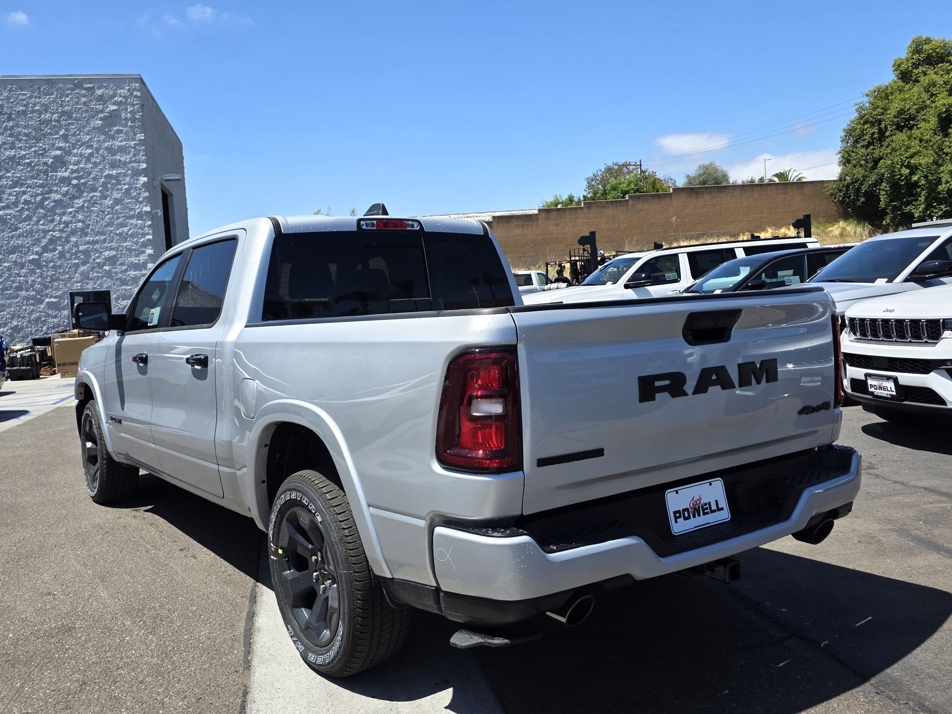 New 2026 RAM 1500 Big Horn AWD/4WD image 3