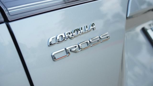 Used 2026 Toyota Corolla Cross XLE FWD image 13