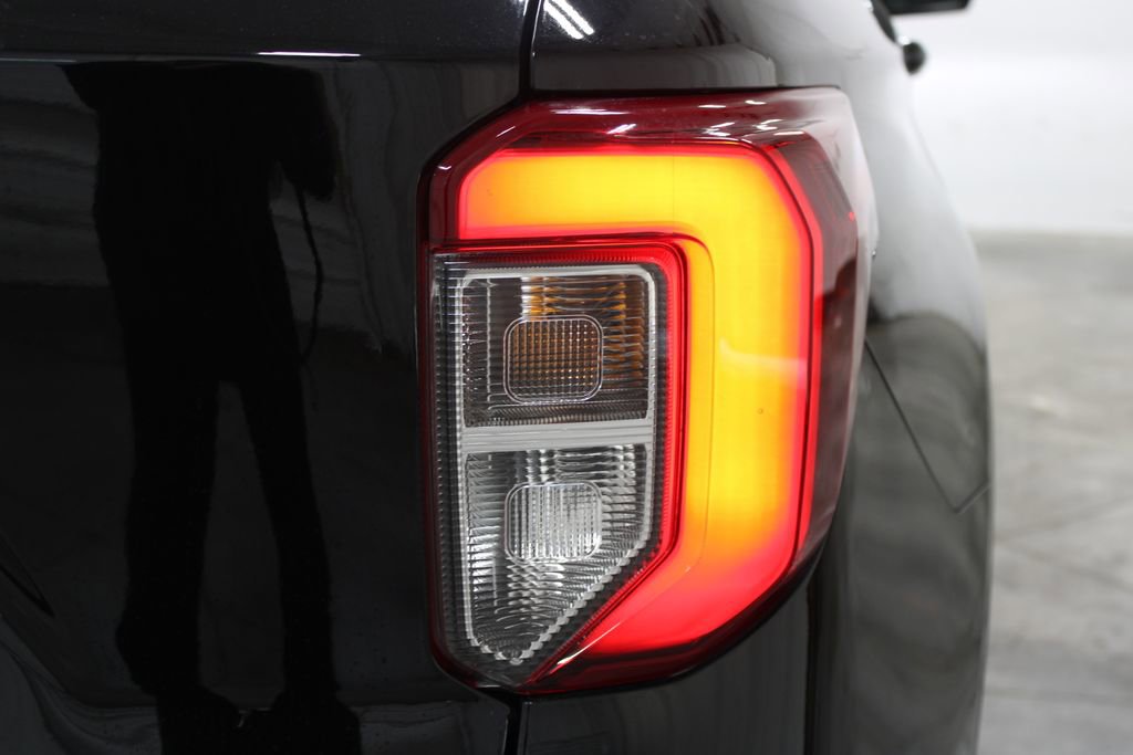 Used 2024 Ford Explorer ST w/ Equipment Group 401A AWD/4WD image 17