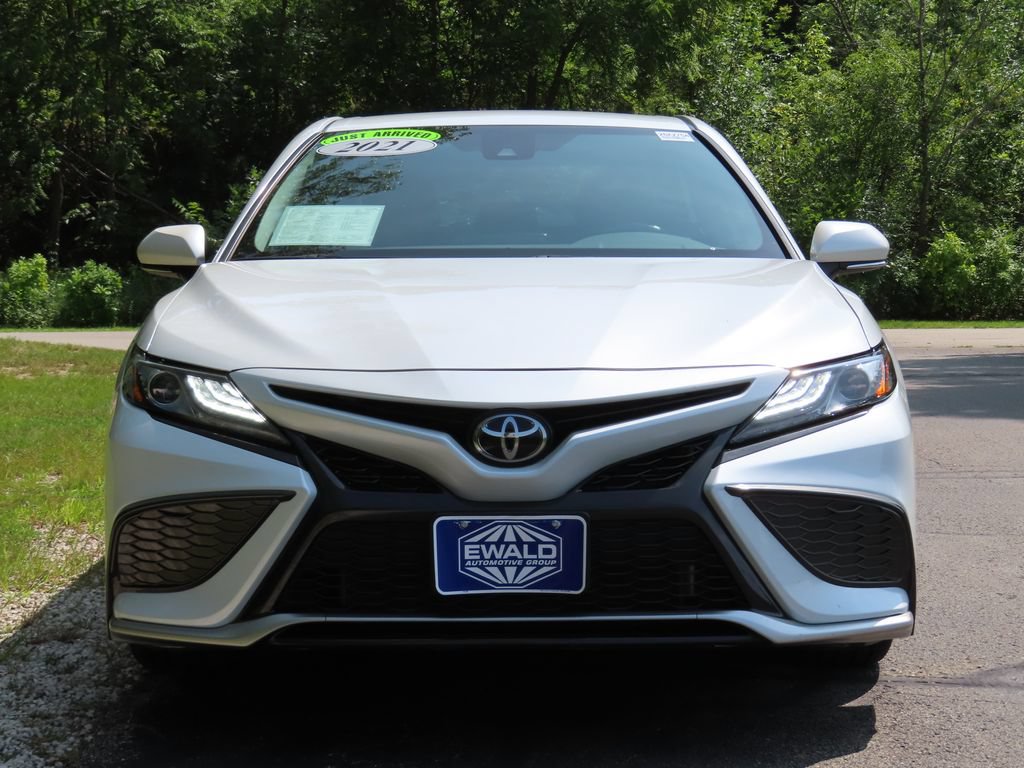 Used 2021 Toyota Camry XSE FWD image 20