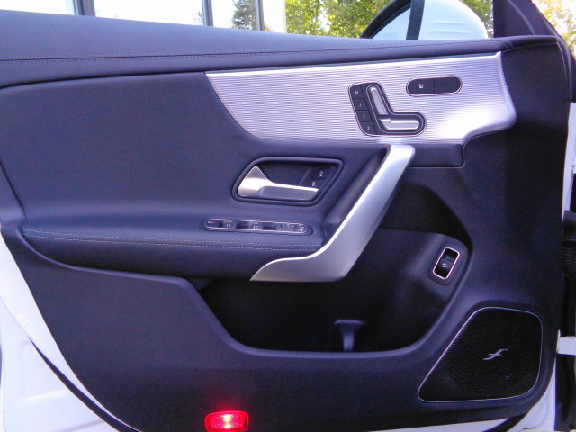 Used 2020 Mercedes-Benz CLA 250 4MATIC image 15