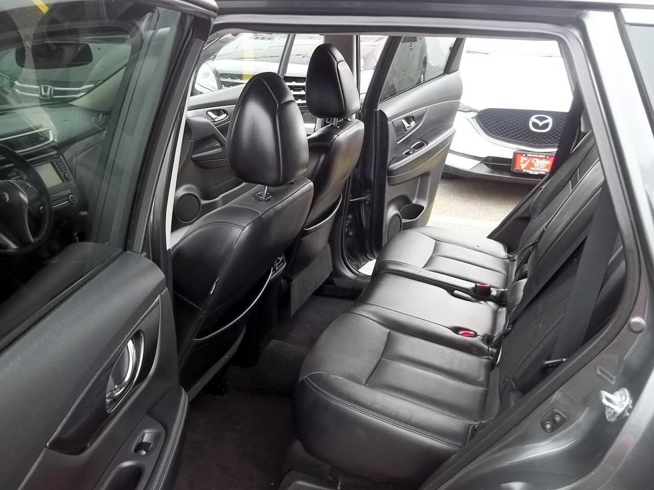 Used 2015 Nissan Rogue SL w/ SL Premium Package AWD/4WD image 9