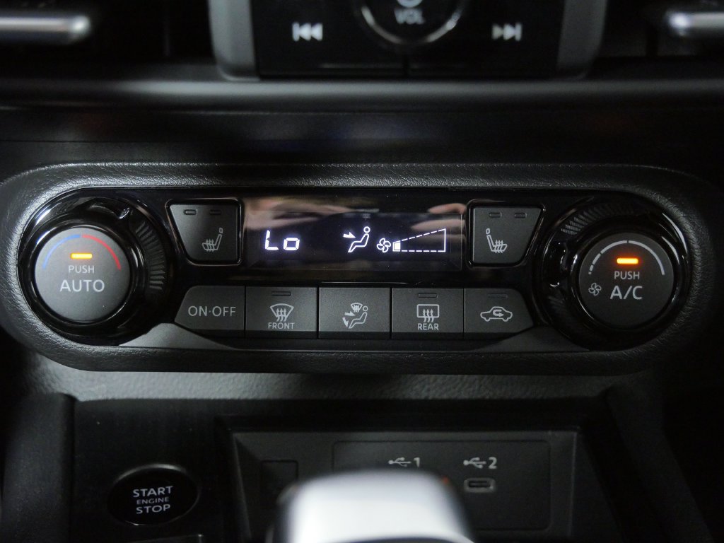 New 2027 Nissan Kicks SV AWD/4WD image 28