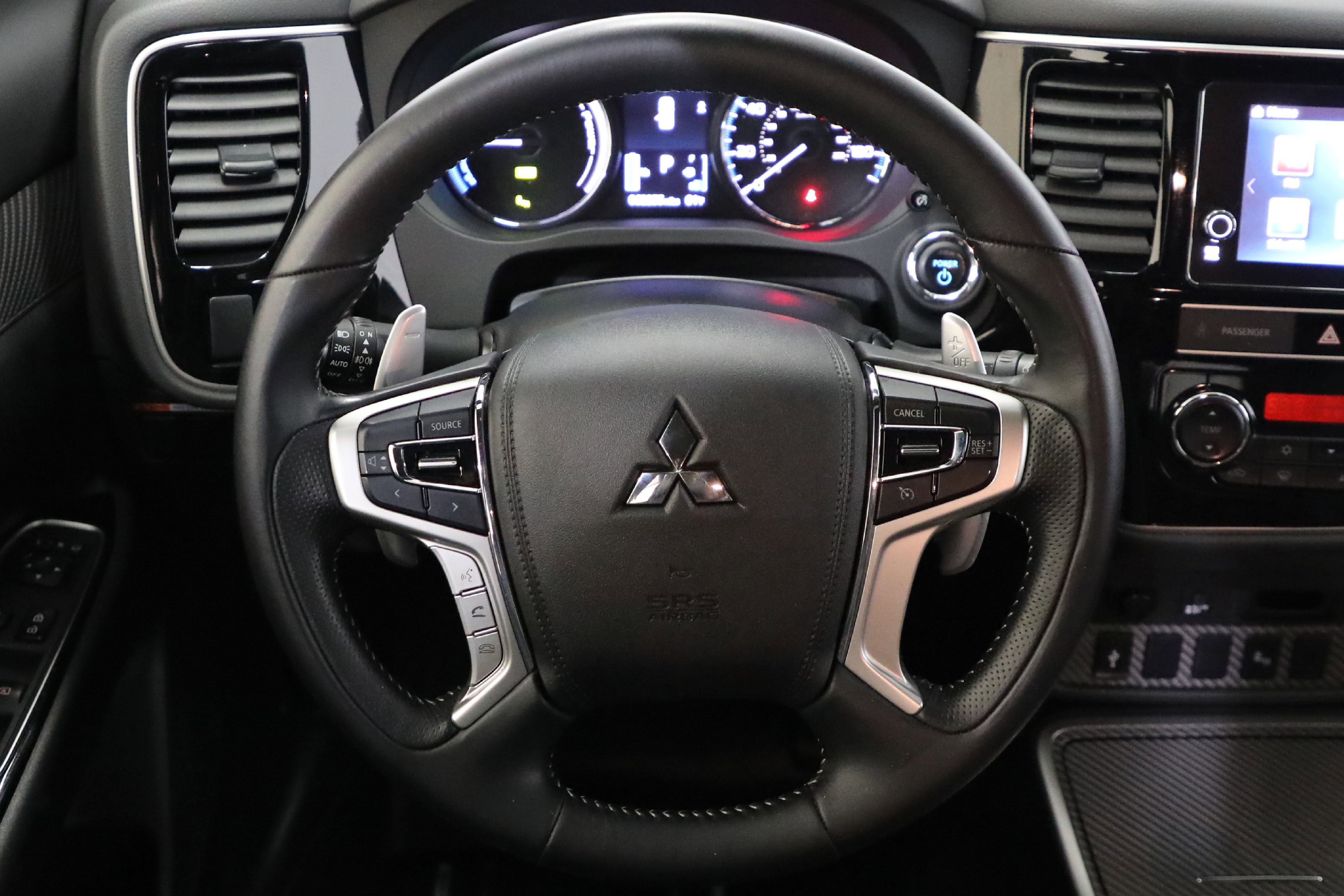 Used 2019 Mitsubishi Outlander GT image 3