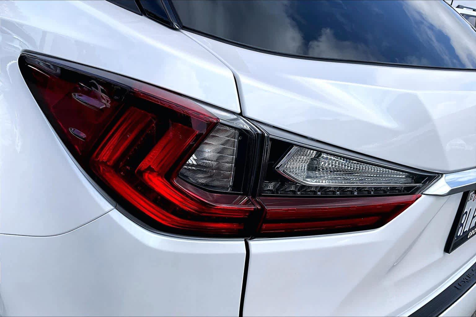 Used 2019 Lexus RX 450h AWD w/ Navigation Package image 27