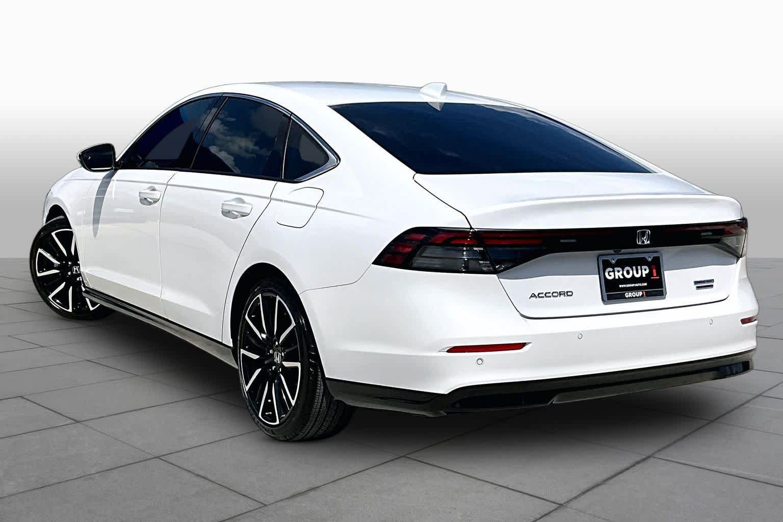 Used 2026 Honda Accord Touring image 11