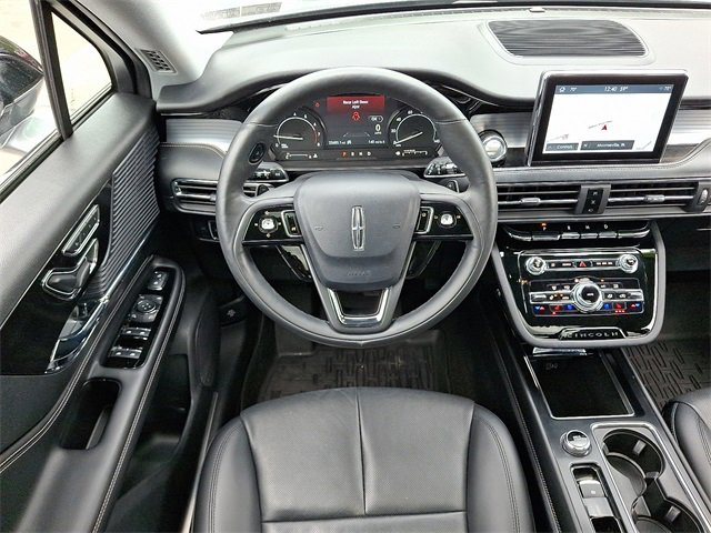 Used 2021 Lincoln Corsair AWD w/ Premium Package image 11