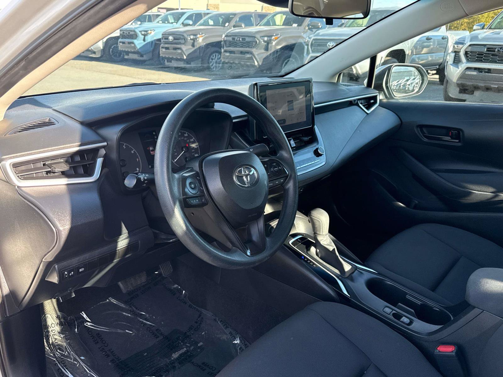 Used 2024 Toyota Corolla LE FWD image 10