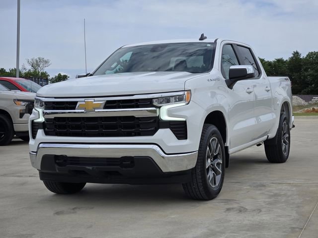 Used 2024 Chevrolet Silverado 1500 LT AWD/4WD image 4