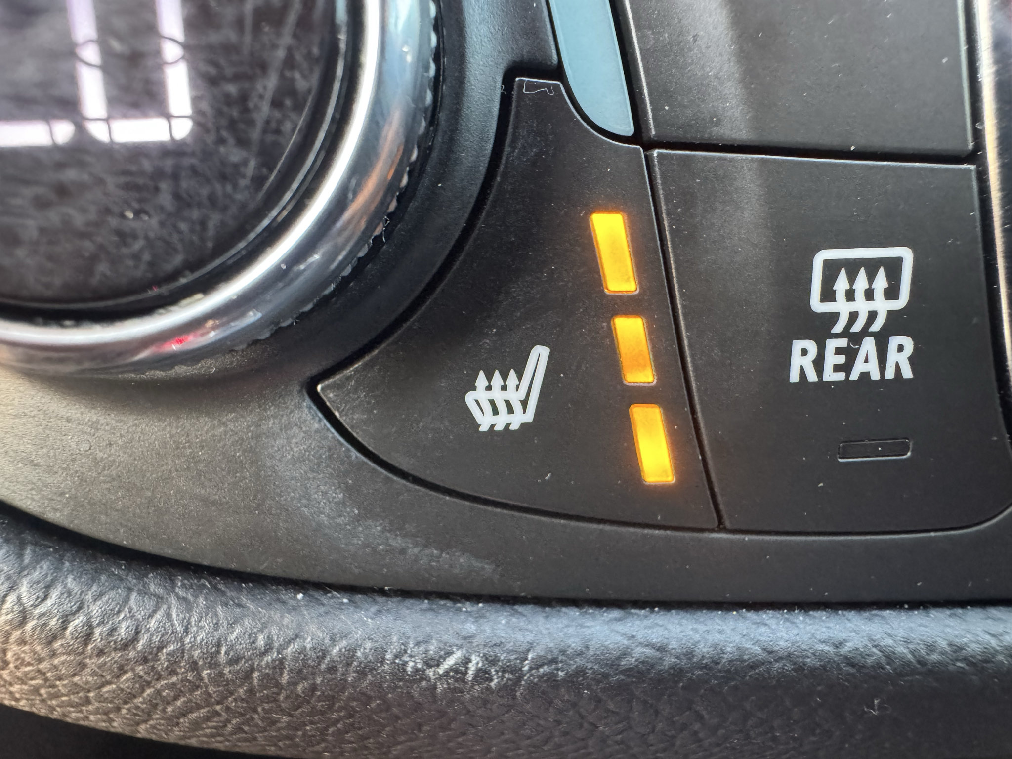 Used 2021 Chevrolet Equinox LT FWD image 18