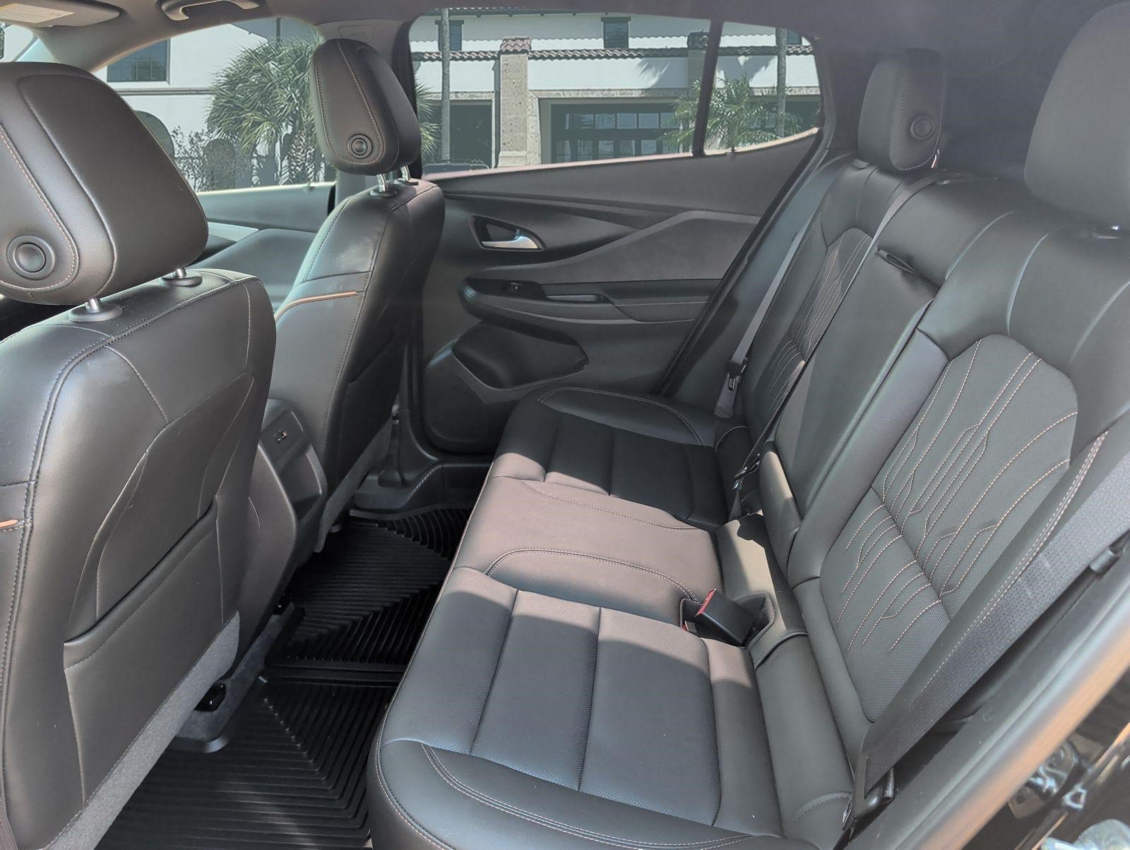 Used 2025 Buick Envista Avenir FWD image 25