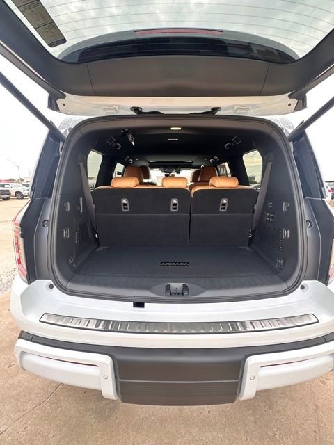 New 2025 Nissan Armada Platinum Reserve image 12