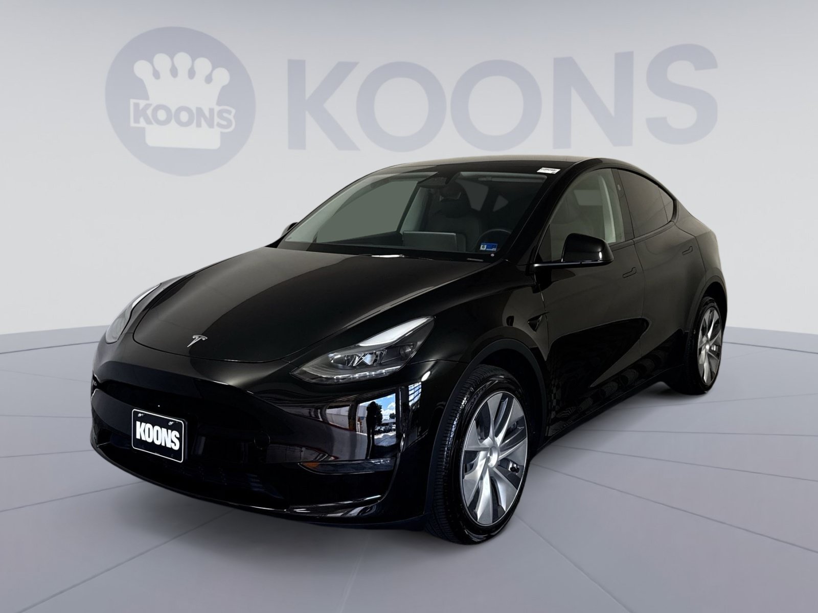 Used 2024 Tesla Model Y Long Range AWD/4WD image 1