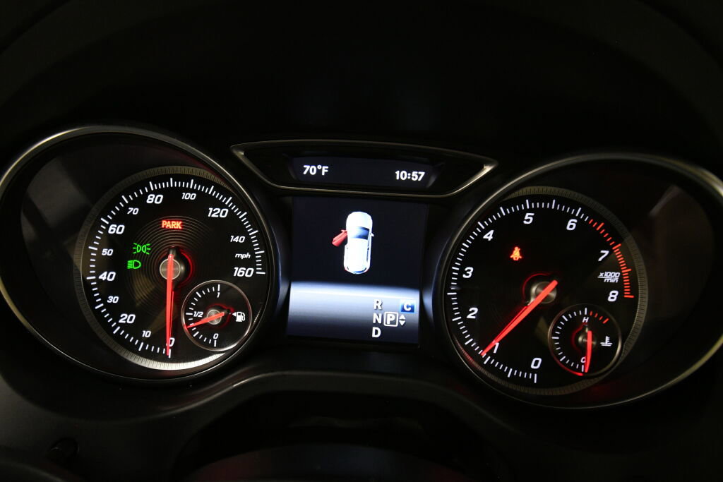 Used 2019 Mercedes-Benz GLA 250 4MATIC image 14