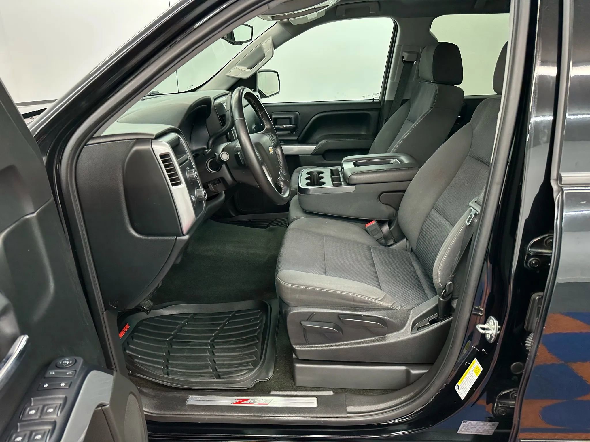 Used 2017 Chevrolet Silverado 1500 LT image 9