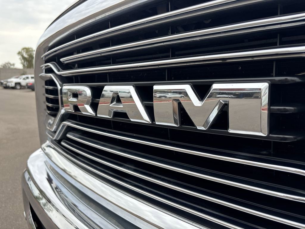 Used 2017 RAM 3500 Laramie Longhorn image 31