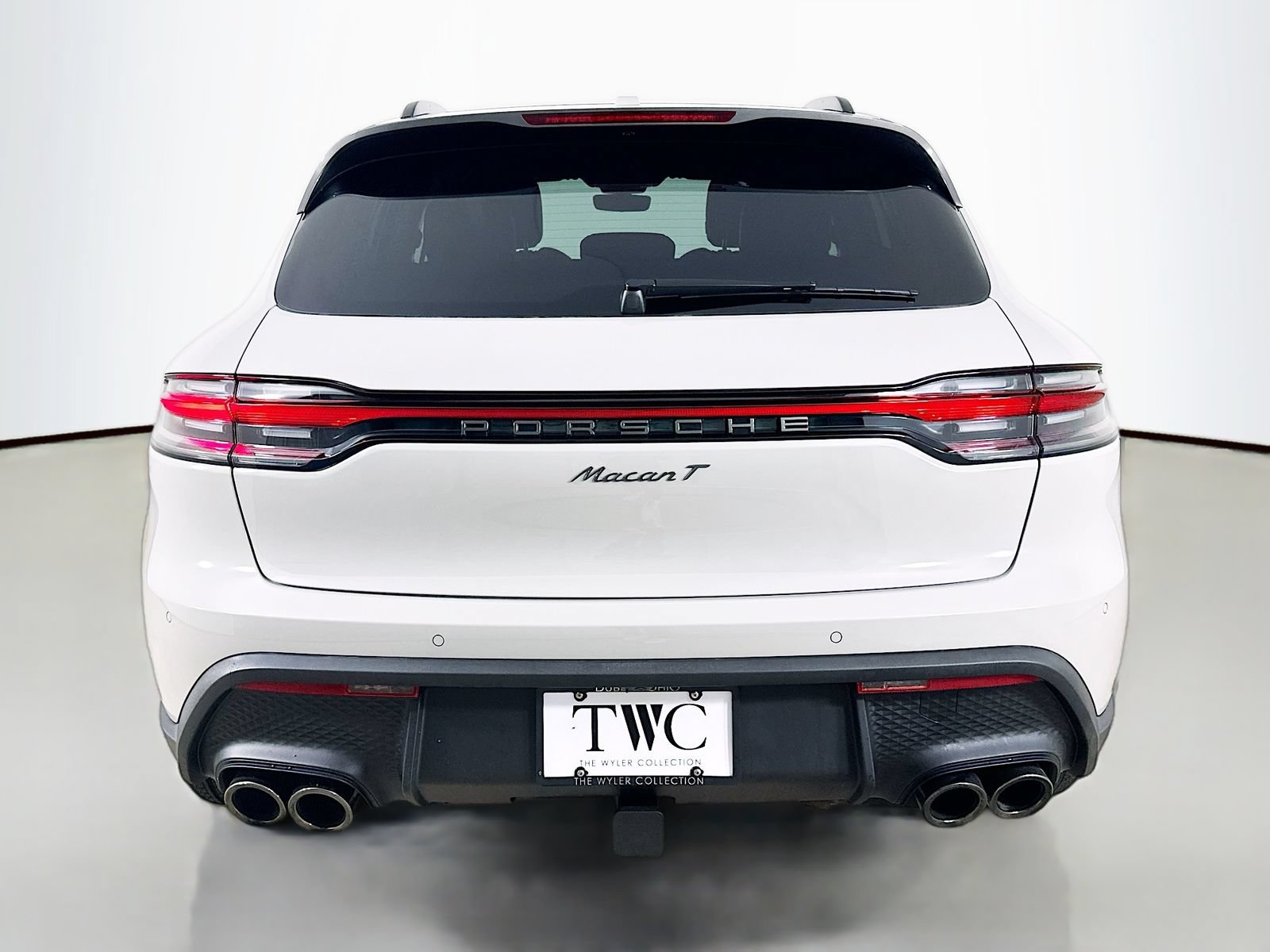 New 2026 Porsche Macan Turbo AWD/4WD image 6