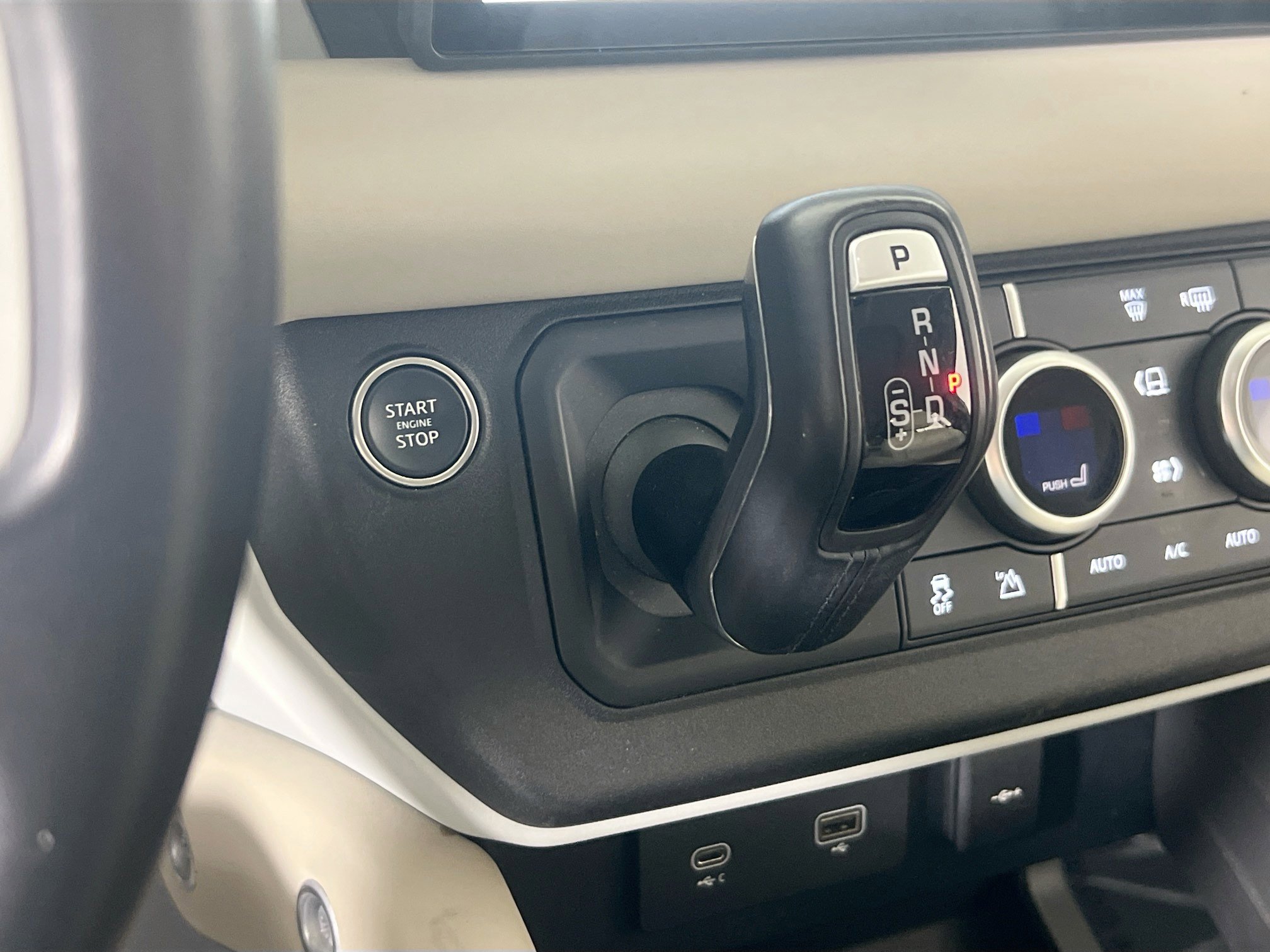 Used 2024 Land Rover Defender 110 S AWD/4WD image 16