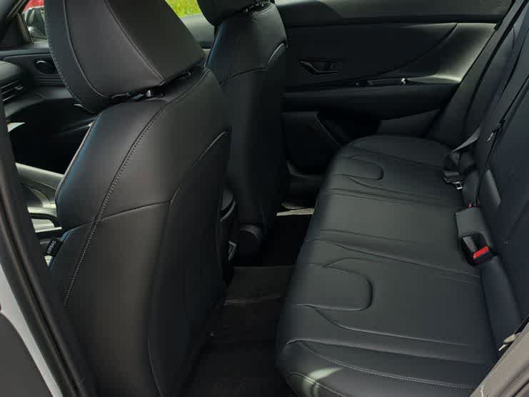 New 2026 Hyundai Elantra SEL Sport FWD image 20