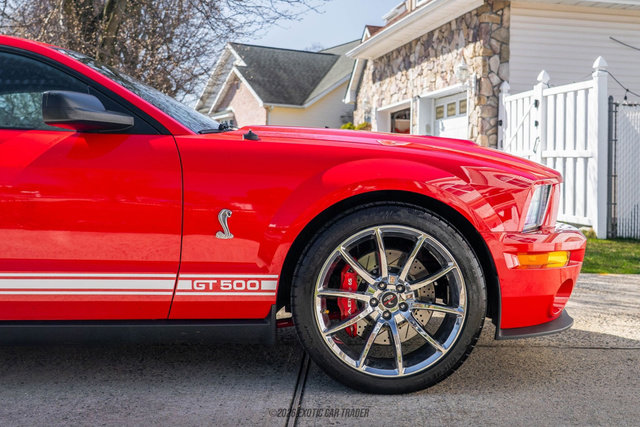 Used 2007 Ford Mustang Shelby GT500 RWD image 11