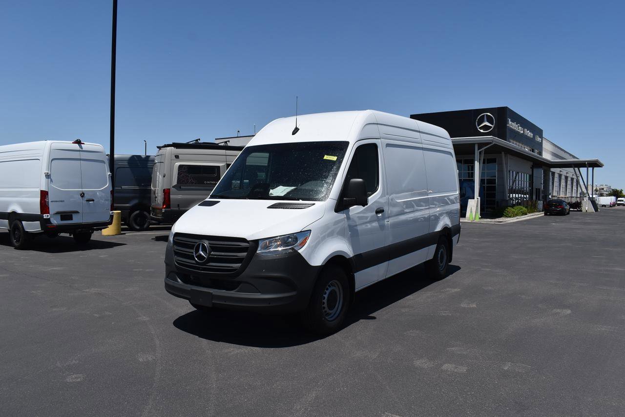 New 2025 Mercedes-Benz Sprinter 2500 image 1
