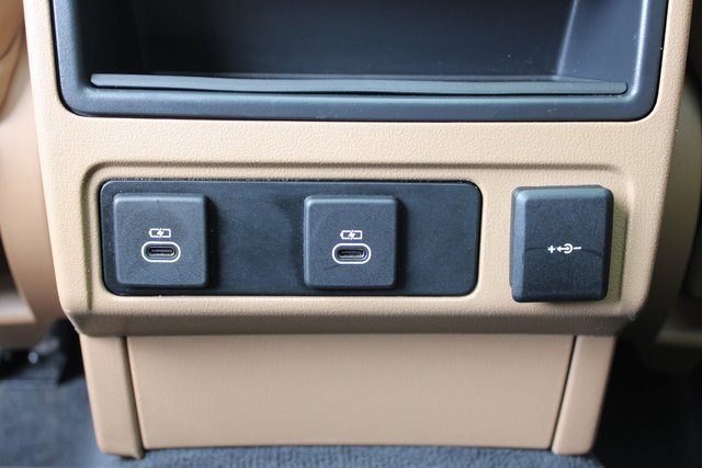 Used 2022 Jaguar F-PACE S image 38