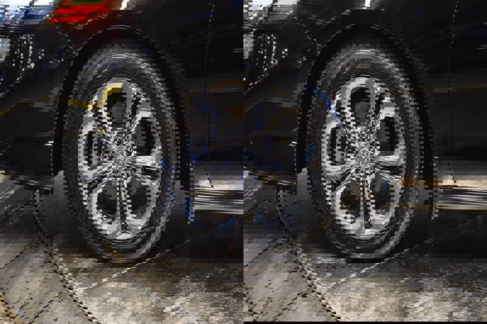 Used 2023 Honda Accord EX image 9