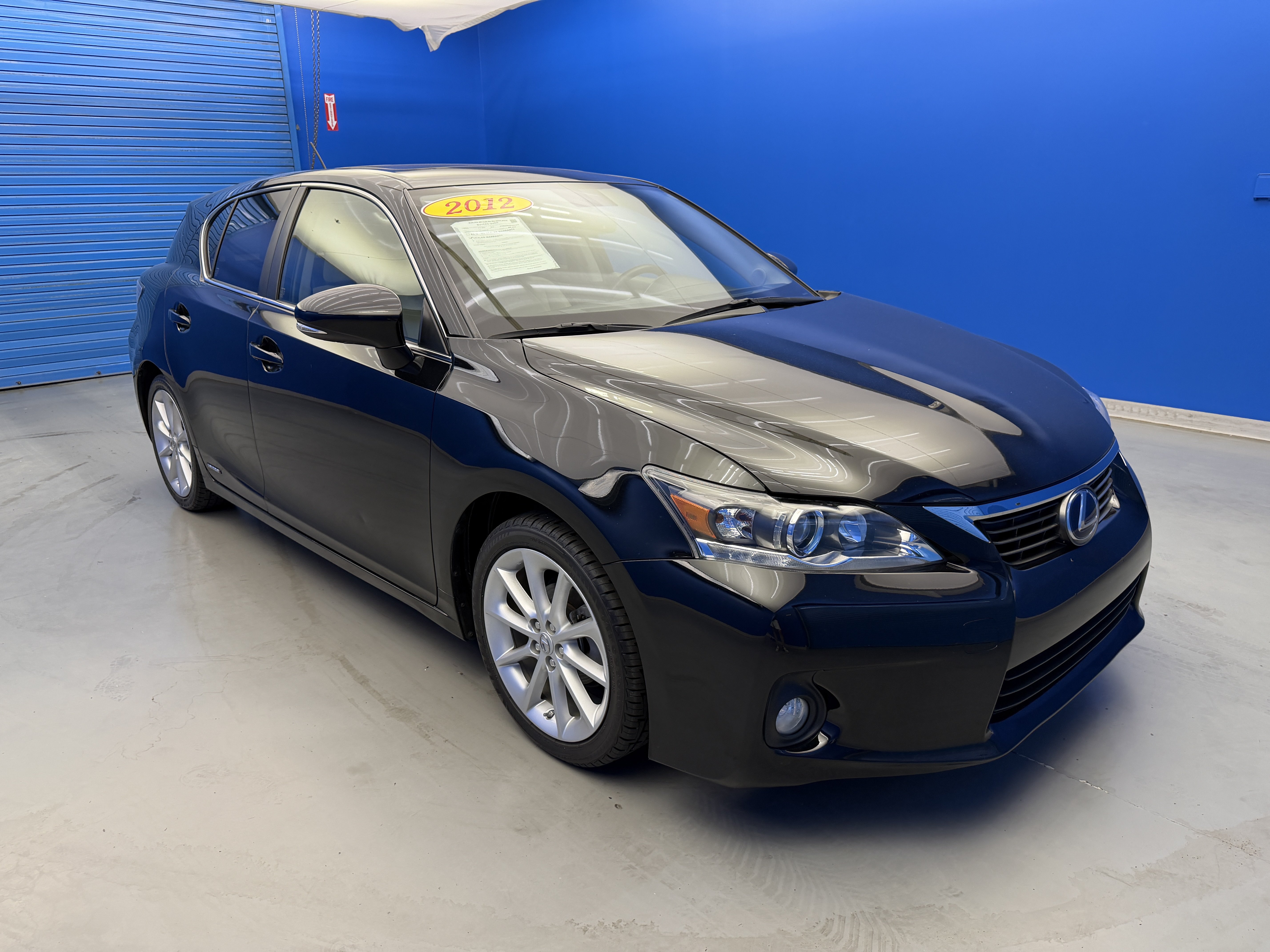 Used 2012 Lexus CT 200h Premium w/ Premium Audio Pkg FWD image 2