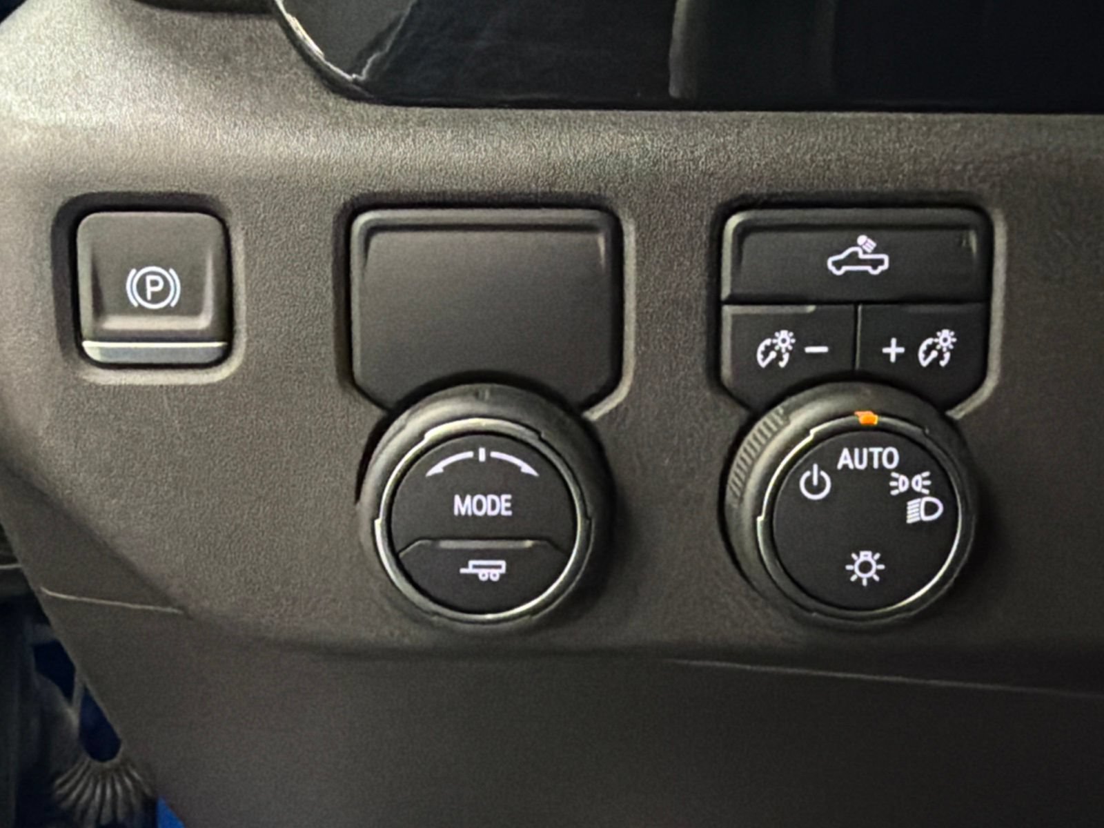 Used 2024 Chevrolet Silverado 1500 LT w/ LPO, Dark Essentials Package RWD image 30