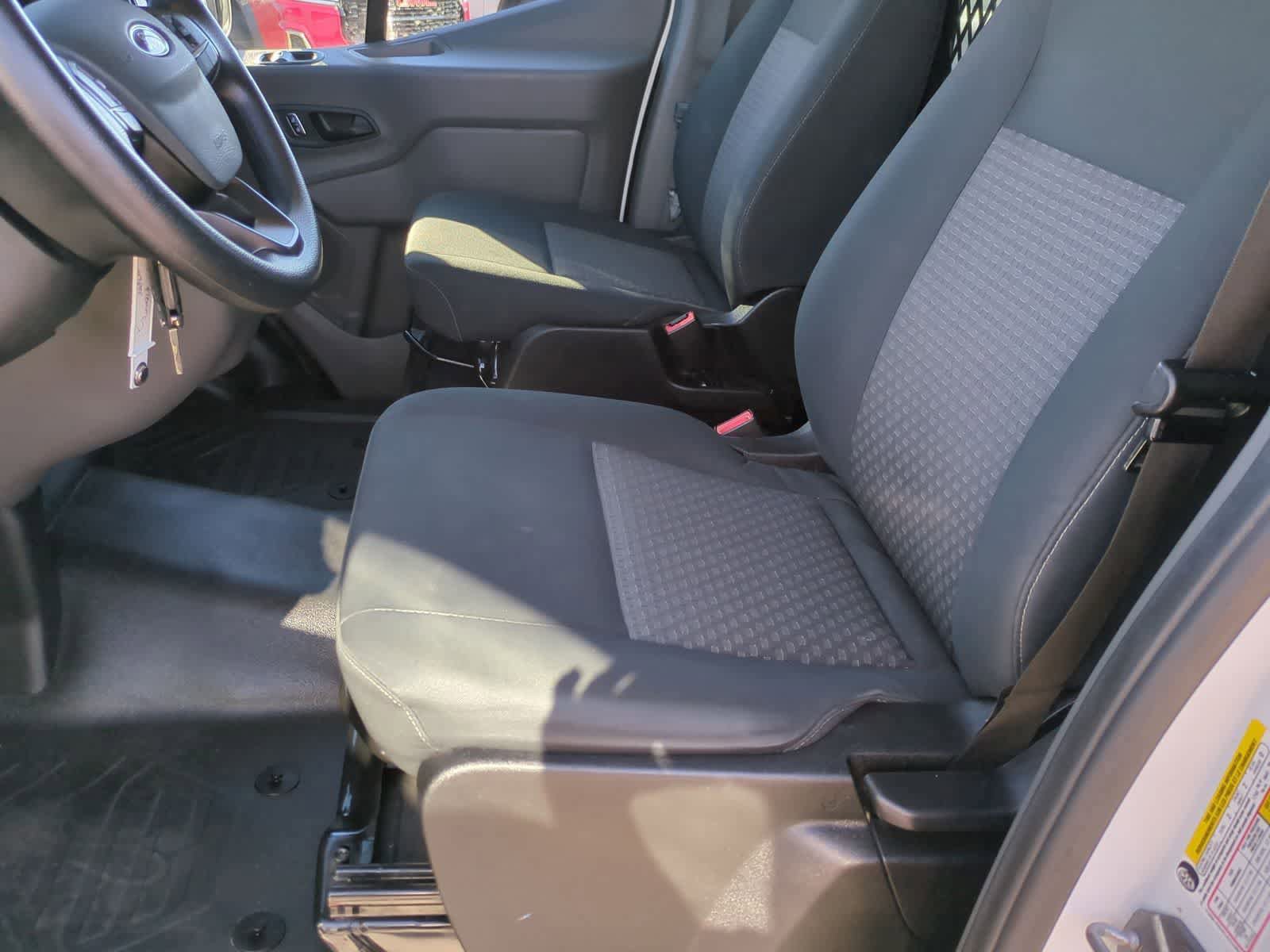 Used 2024 Ford Transit 250 Low Roof AWD w/ Exterior Upgrade Package image 16
