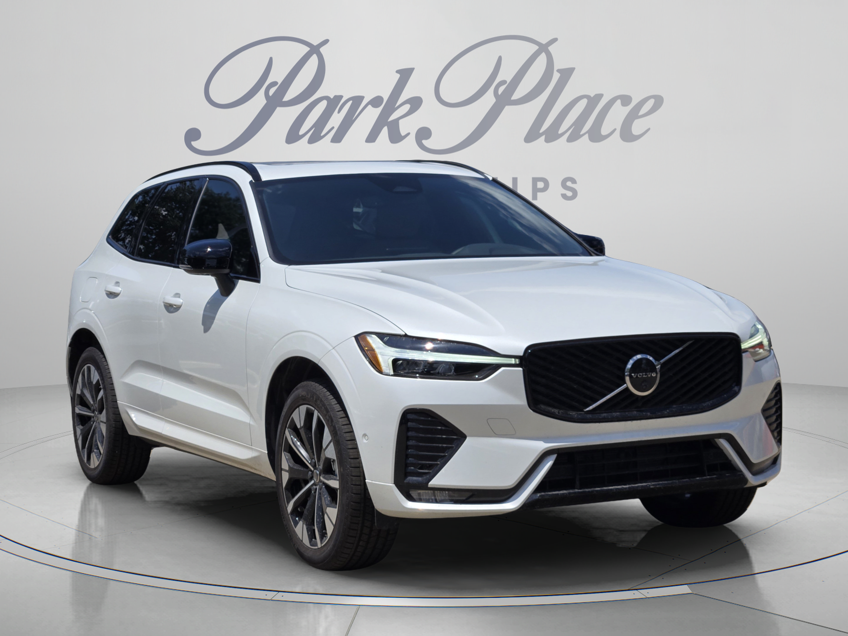 New 2026 Volvo XC60 B5 Plus w/ Protection Package Premier AWD/4WD image 8