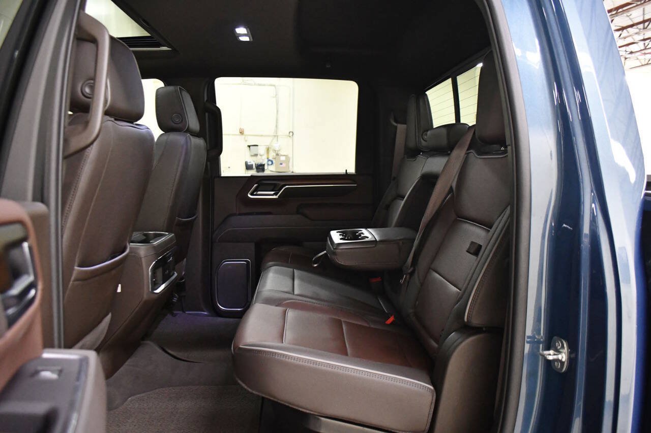 Used 2025 GMC Sierra 2500 Denali w/ Denali Reserve Package AWD/4WD image 15