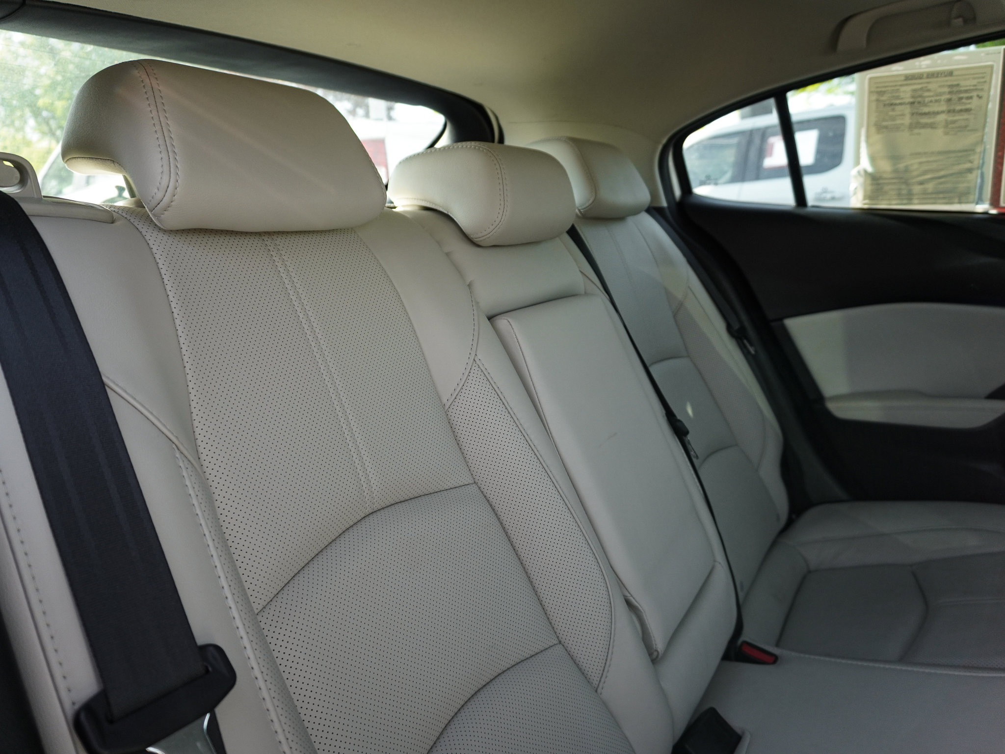 Used 2018 MAZDA MAZDA3 Grand Touring w/ Premium Equipment Package image 31