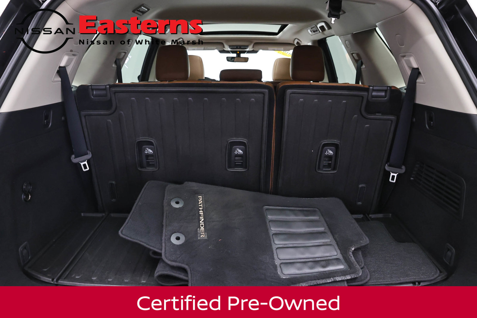 Used 2023 Nissan Pathfinder Platinum w/ Cargo Package AWD/4WD image 10