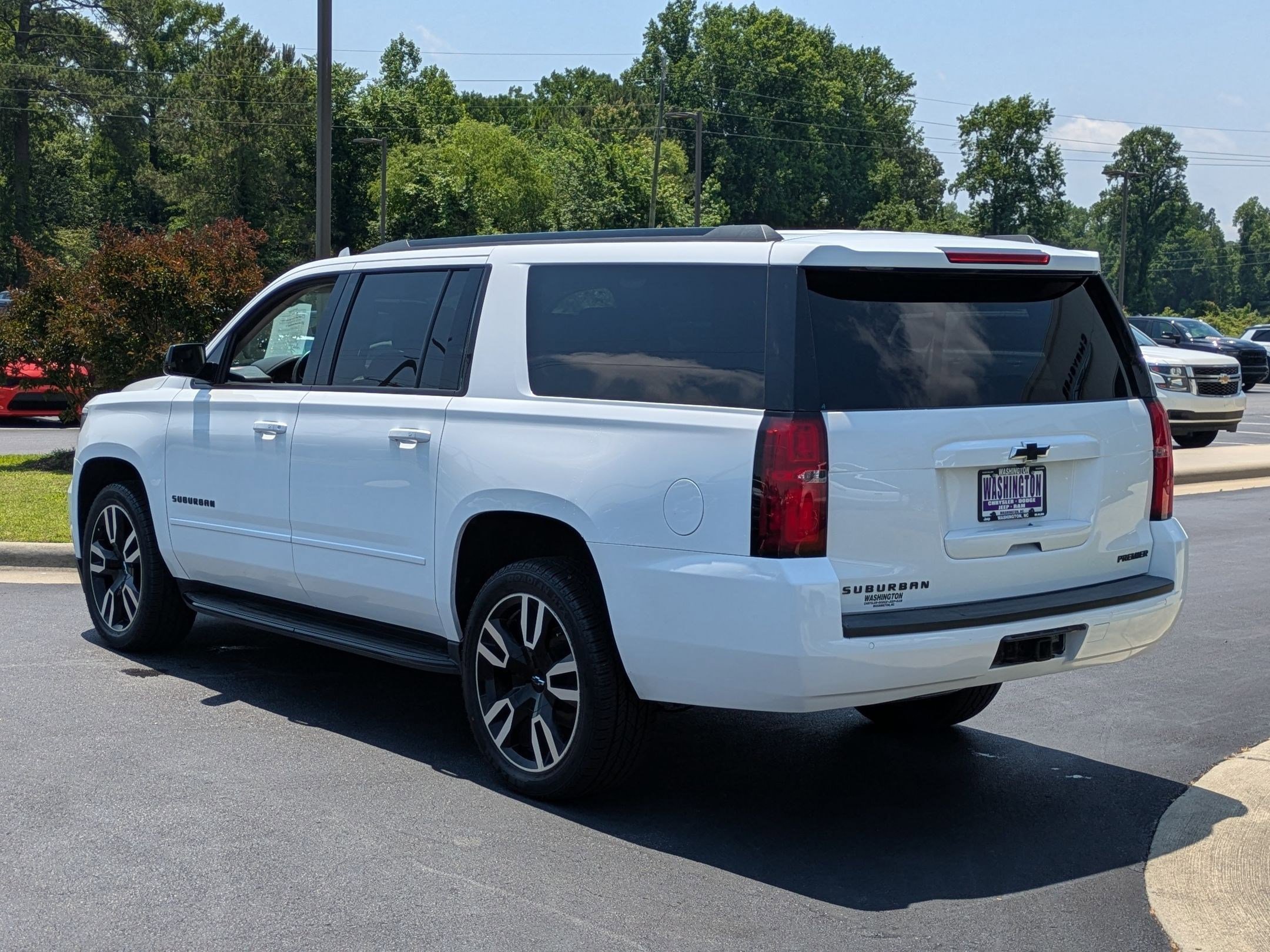 Used 2019 Chevrolet Suburban Premier w/ RST 6.2L Performance Edition image 7