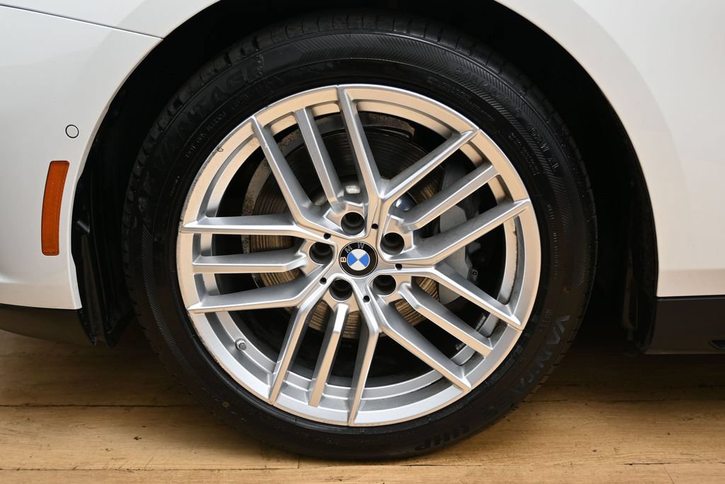 Used 2025 BMW 530i RWD image 14