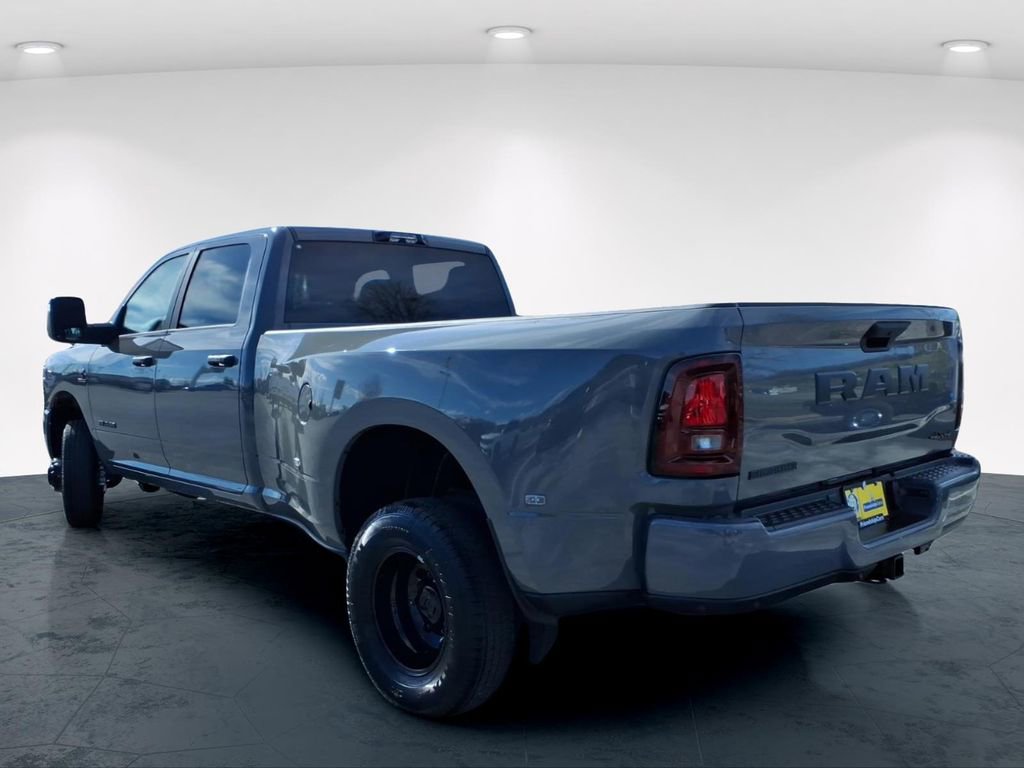 New 2026 RAM 3500 Big Horn AWD/4WD image 7