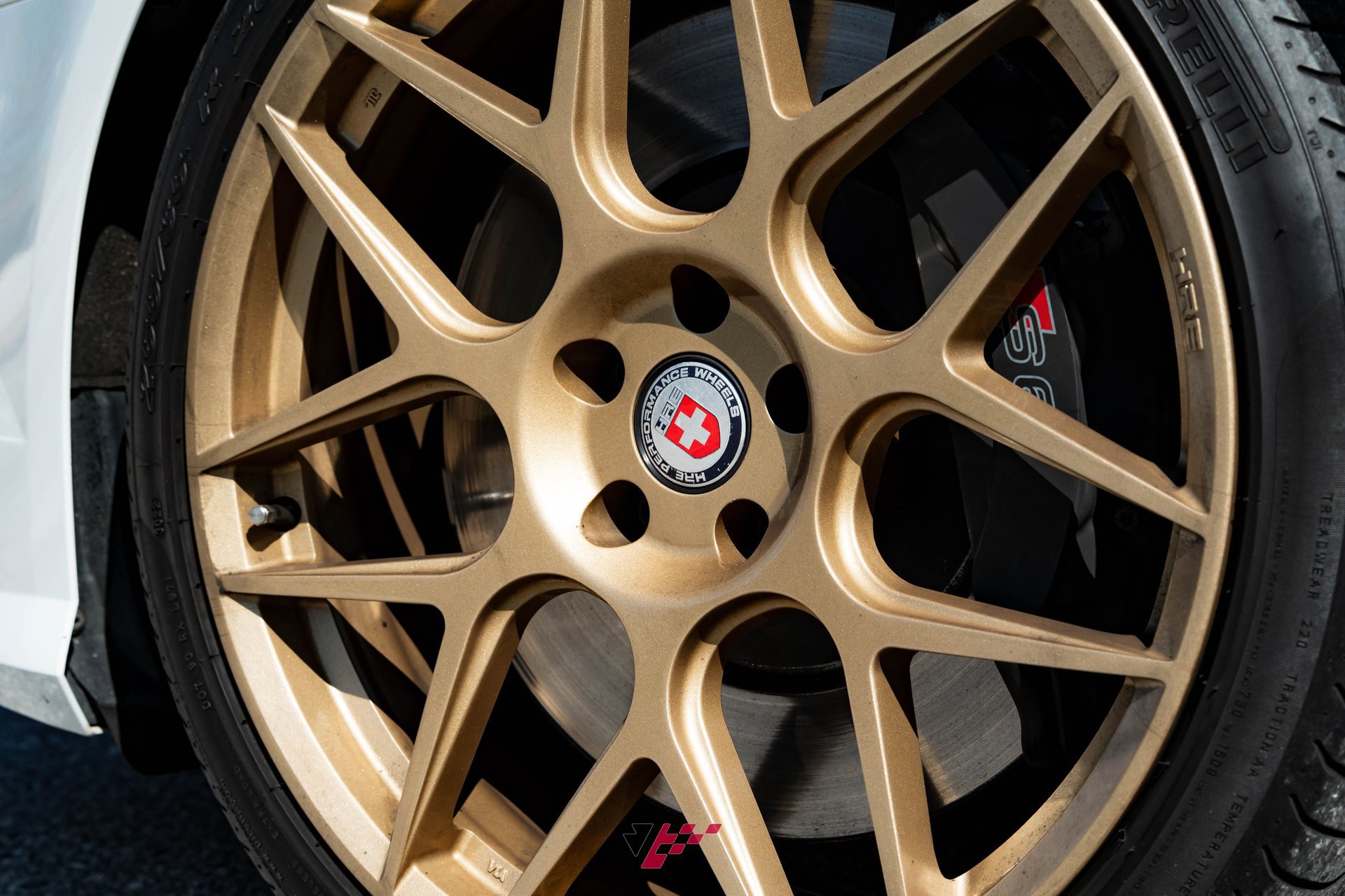 Used 2016 Audi S6 Prestige w/ Prestige Package image 16