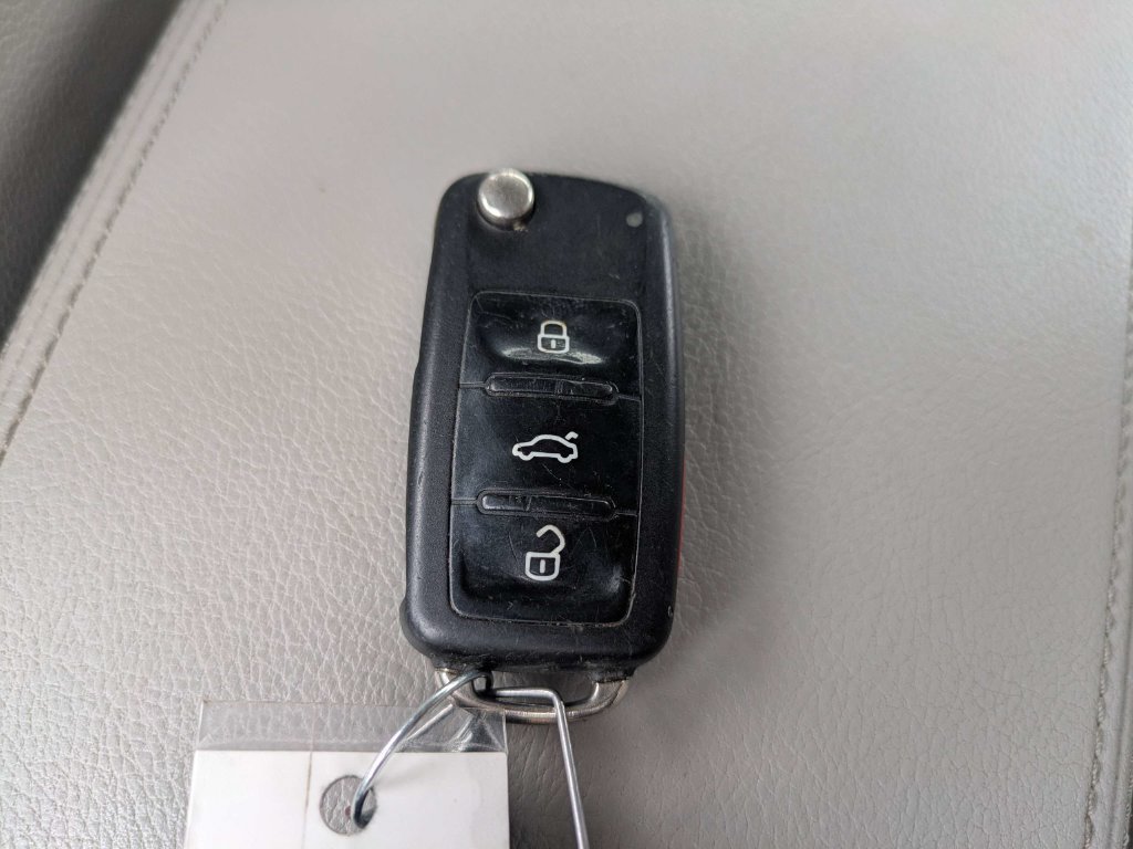 Used 2015 Volkswagen Passat 1.8T Limited Edition FWD image 27