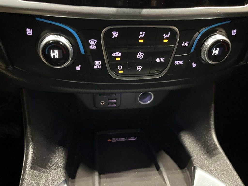 Certified 2022 Chevrolet Traverse Premier w/ Redline Edition image 21