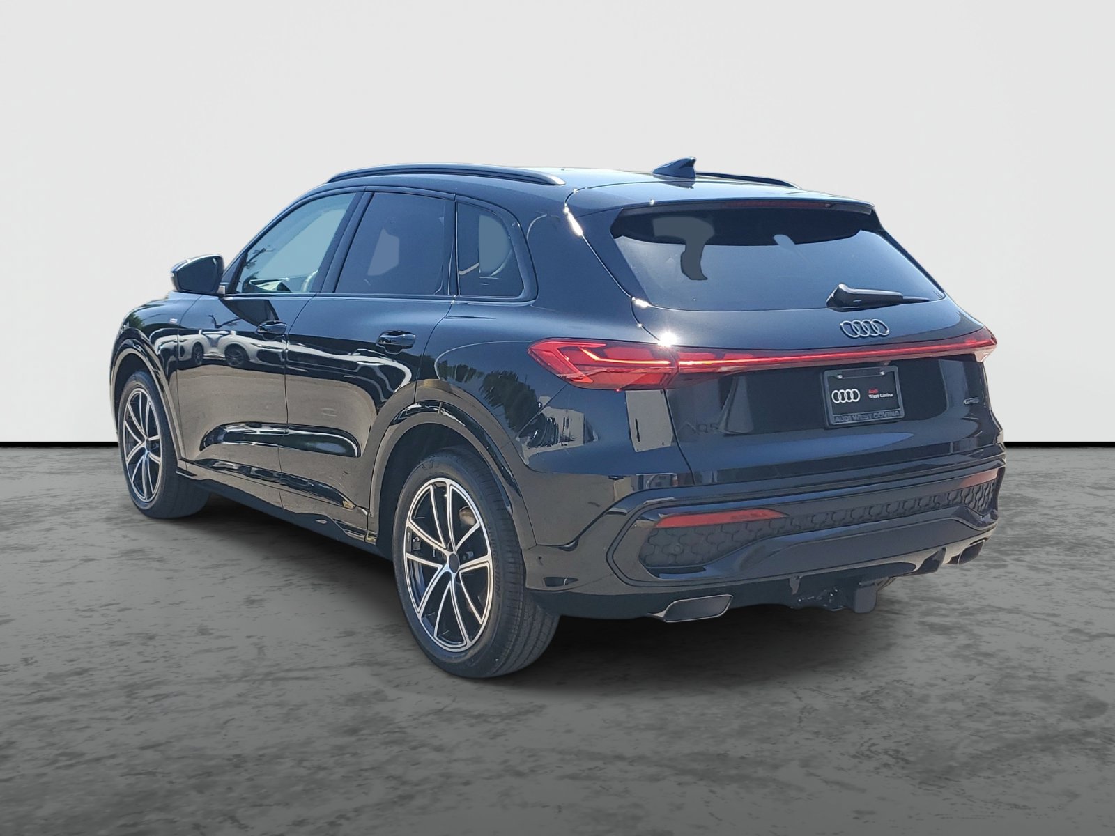 New 2026 Audi Q5 Prestige AWD/4WD image 3