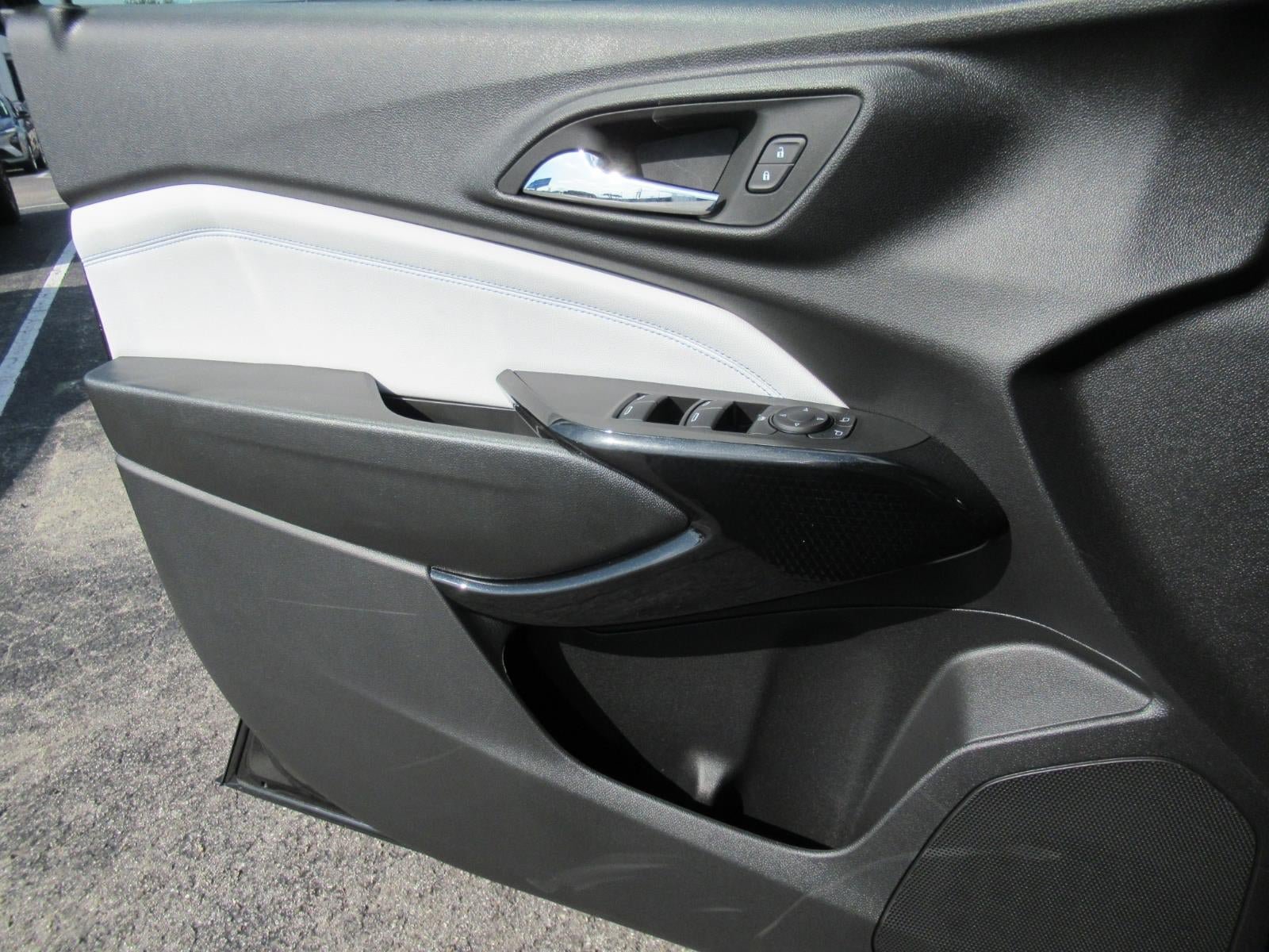 New 2026 Chevrolet Trax LT w/ Driver Confidence Package FWD image 20