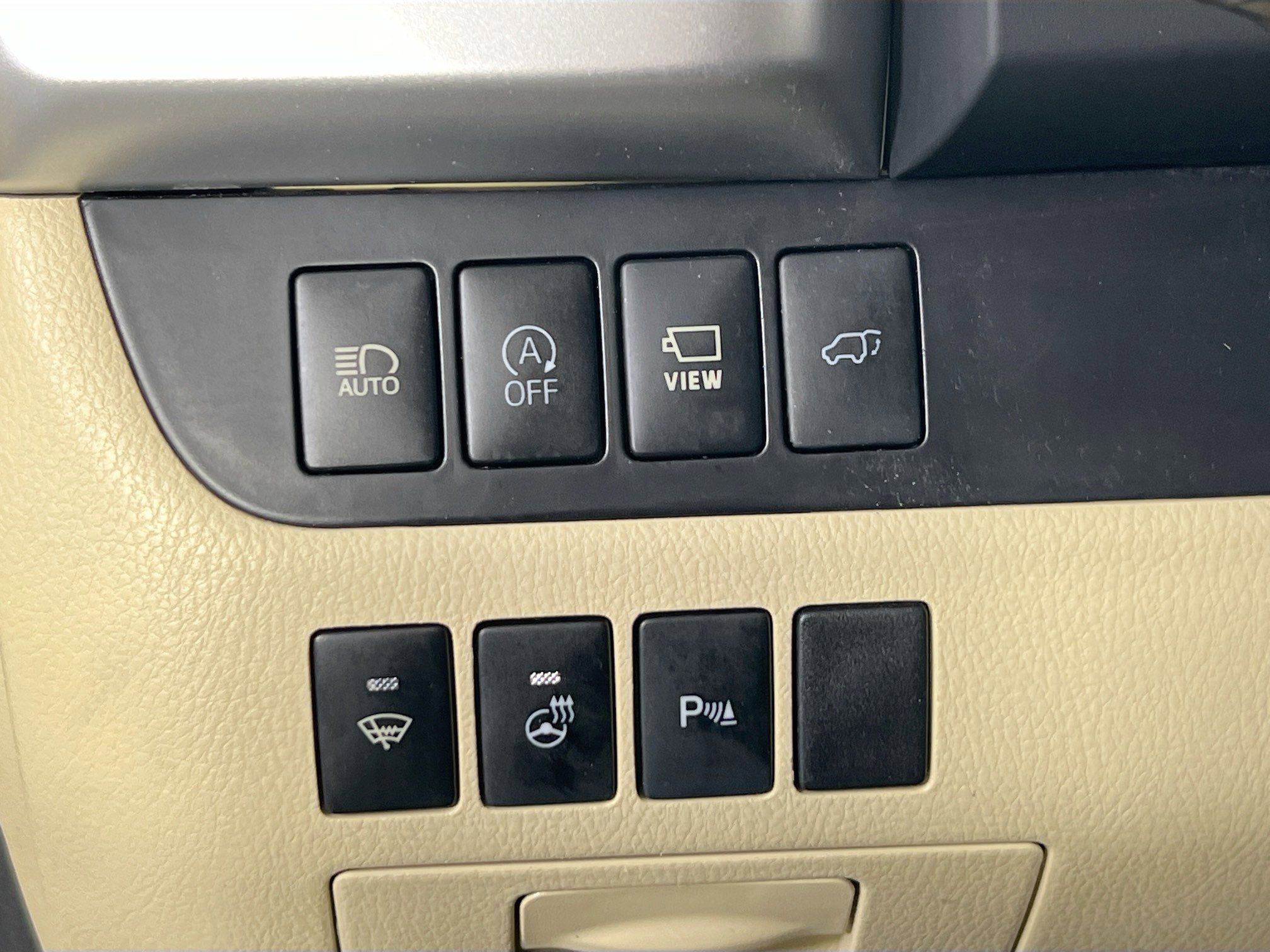 Used 2018 Toyota Highlander Limited Platinum w/ Protection Package #3 image 10