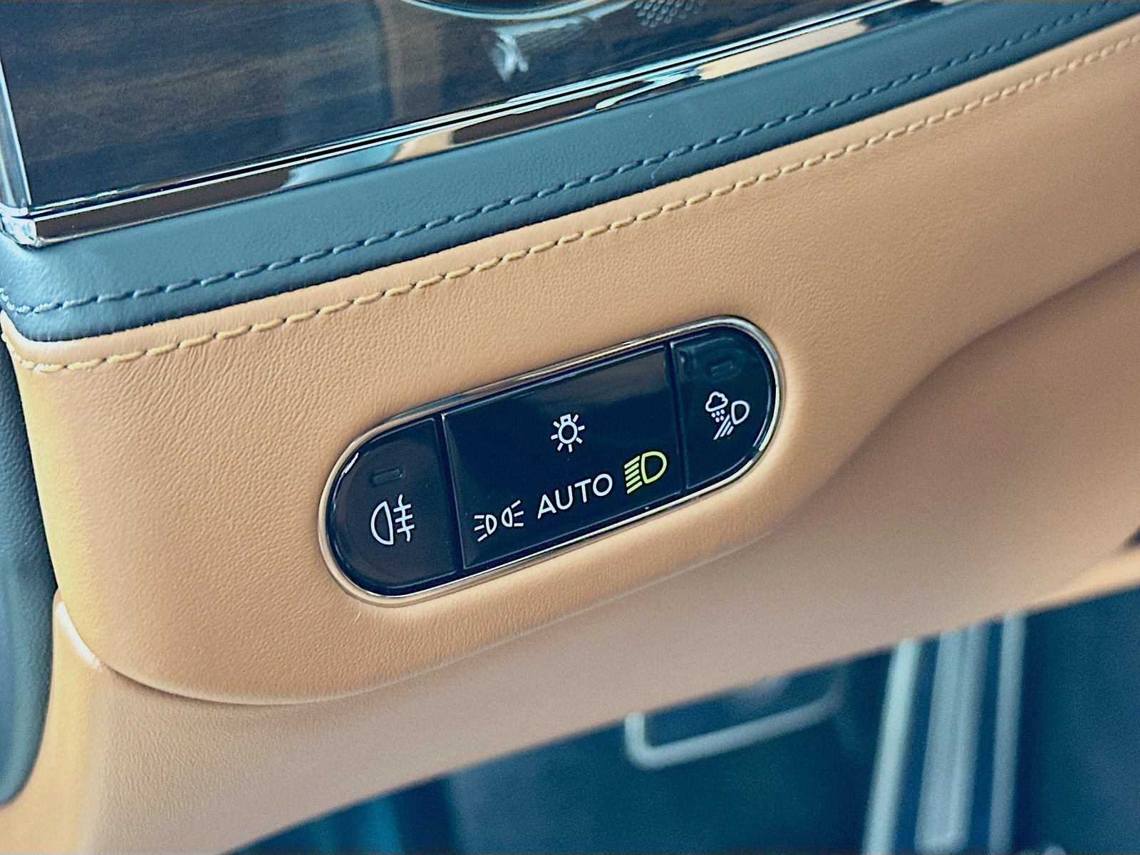 Used 2022 Bentley Flying Spur V8 AWD/4WD image 10